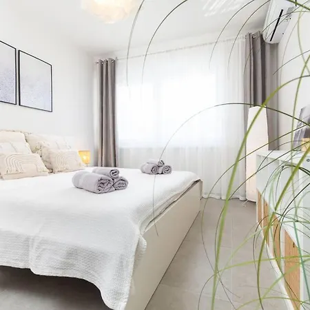 Apartment Noa Pula