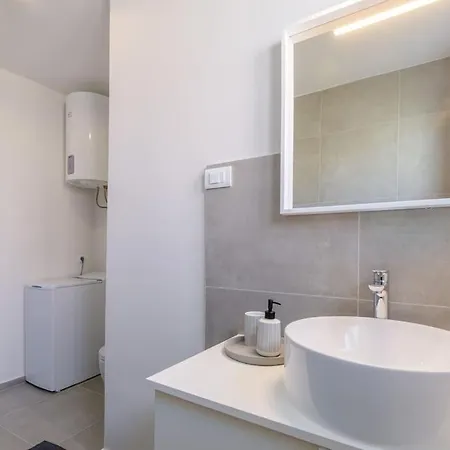 Noa Apartament *