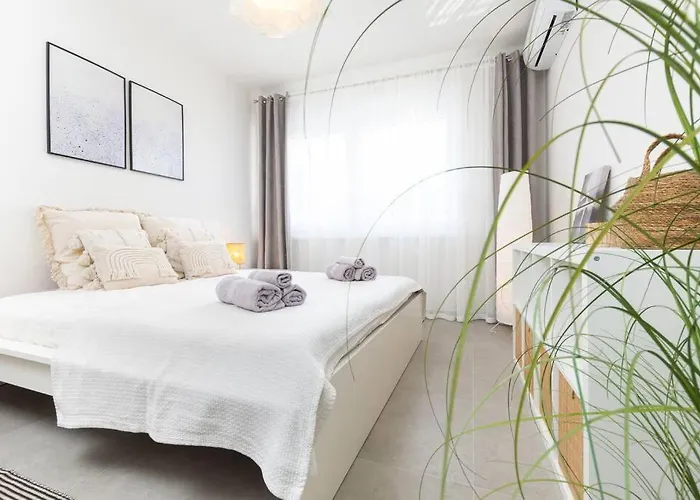 アパート Noa プーラ